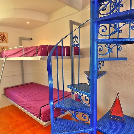 Llagut By Hello Homes